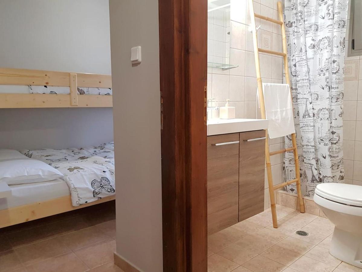 Colimbos Accommodation, 2 Min From The Beach Sfinárion Extérieur photo